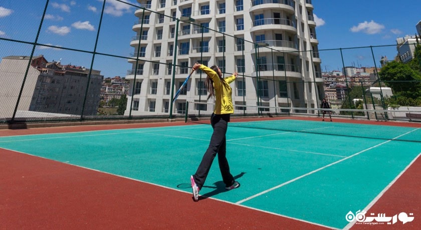 زمین تنیس هتل فریزر پلس انت هیل